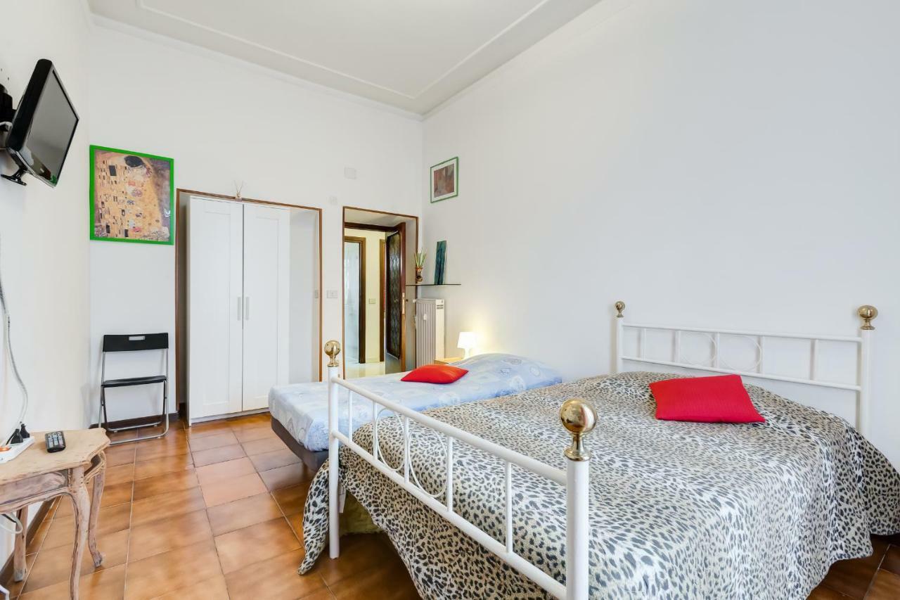 Casa Vacanza Home Sweet Home Di Fatha Rom Exteriör bild